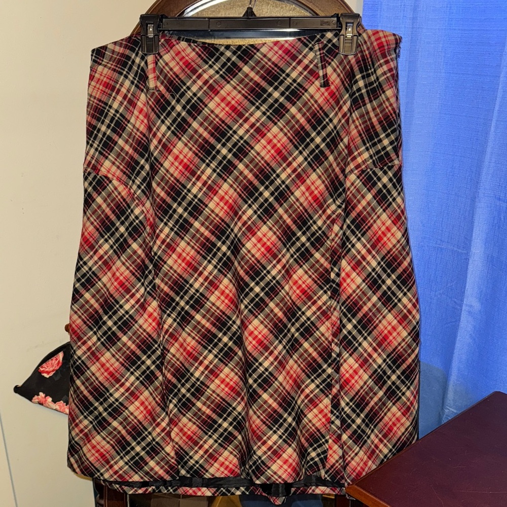 Jones New York Red and Black Plaid Midi Skirt